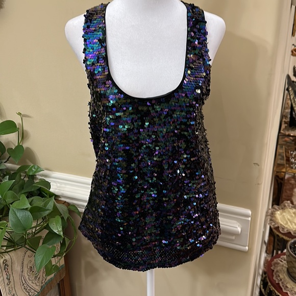 NWT  FOREVER 21 WOMEN Sequins top ,size small - Picture 5 of 10